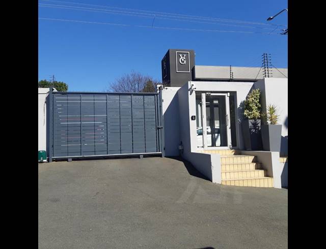1 BEDROOM PROPERTY TO RENT IN GREENSIDE